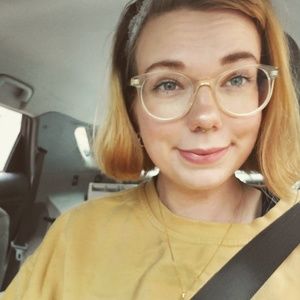 Meet your Posher, Becky